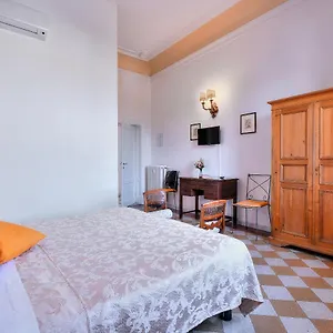 https://soggiorno-isabella-de-medici.it-tuscanyhotel.com